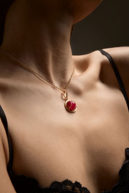 Collana Agata Rossa Chiara Striata A Bottone